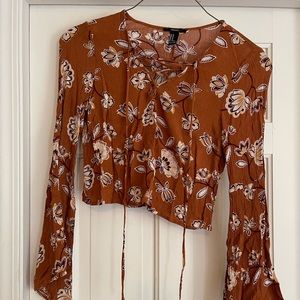 Forever 21 floral, rust colored long sleeve. Perfect for festivals!!